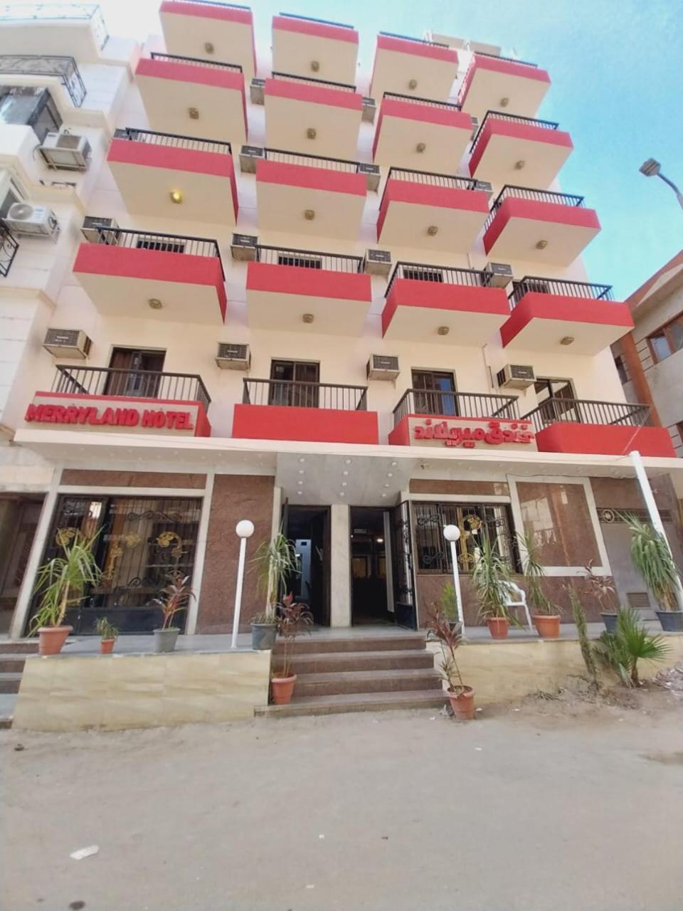 Merry Land Hotel & Roof Top Nile Restaurant Luxor Kültér fotó